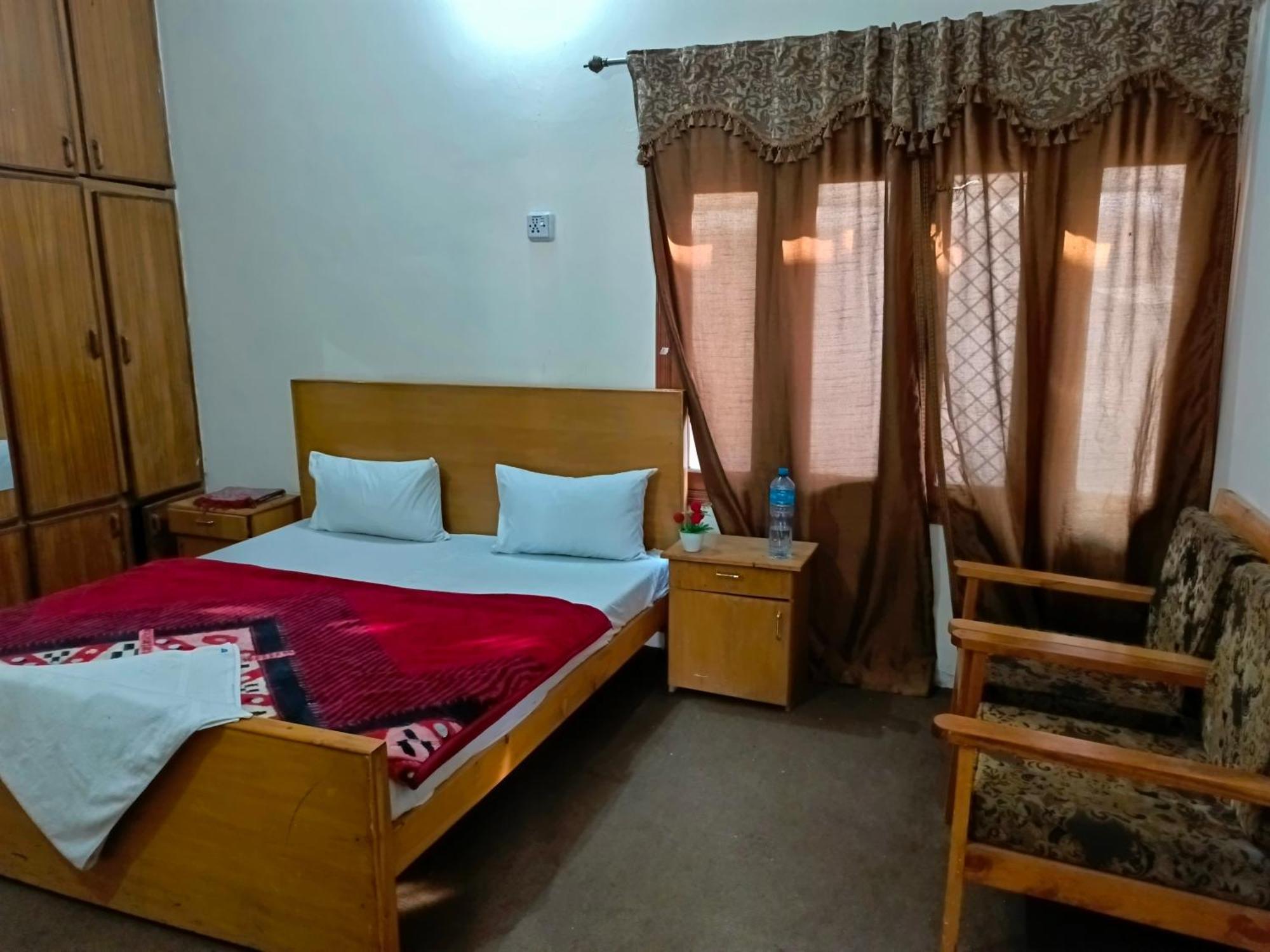 See Motel 穆扎法拉巴德 外观 照片